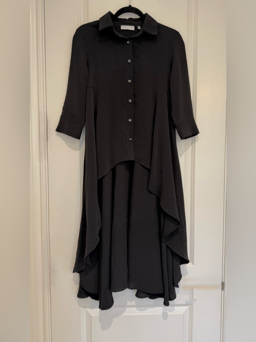Patrizia Luca High Lo Black Button-Up Shirt Blouse Womenโs size S Mobwife